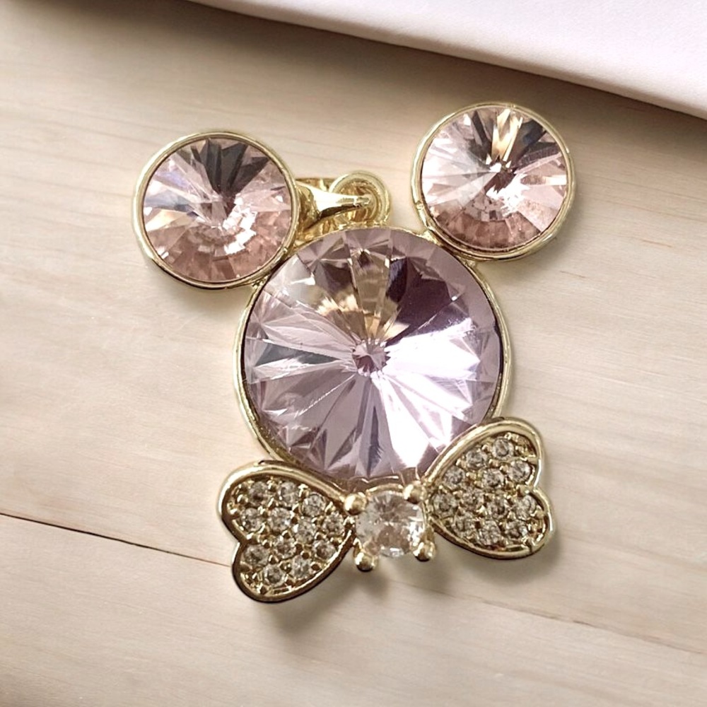 BRAND NEW 24 KT GOLD PLATED CHARM PENDANT